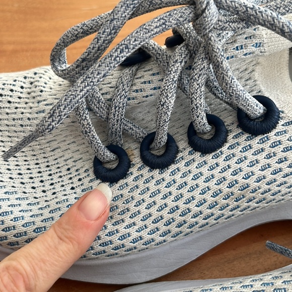Allbirds Women’s Running Shoes Blue and Linen Color size 9 or EU39 - Picture 8 of 8